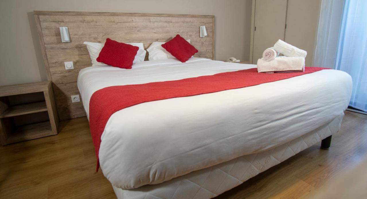 Hotel Pyrene Фуа Екстер'єр фото